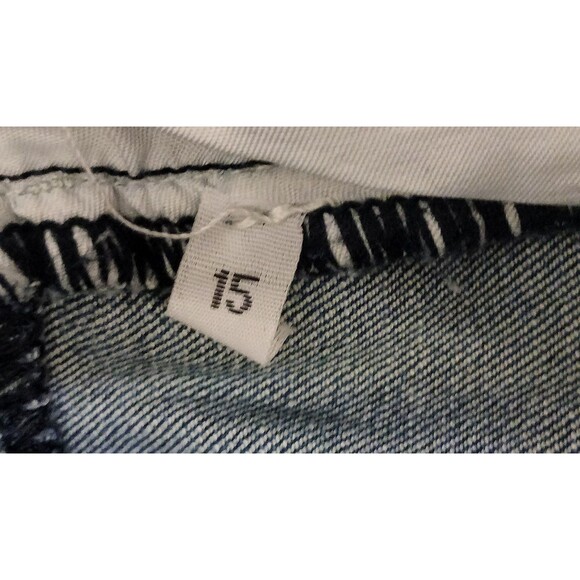 NWT! Meet Me Medium Blue Bootcut Jean w/Brown Embroidered Pockets. Size 15 - Picture 8 of 8